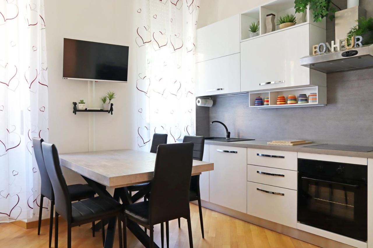 Cenisio Comfort House Милан Экстерьер фото